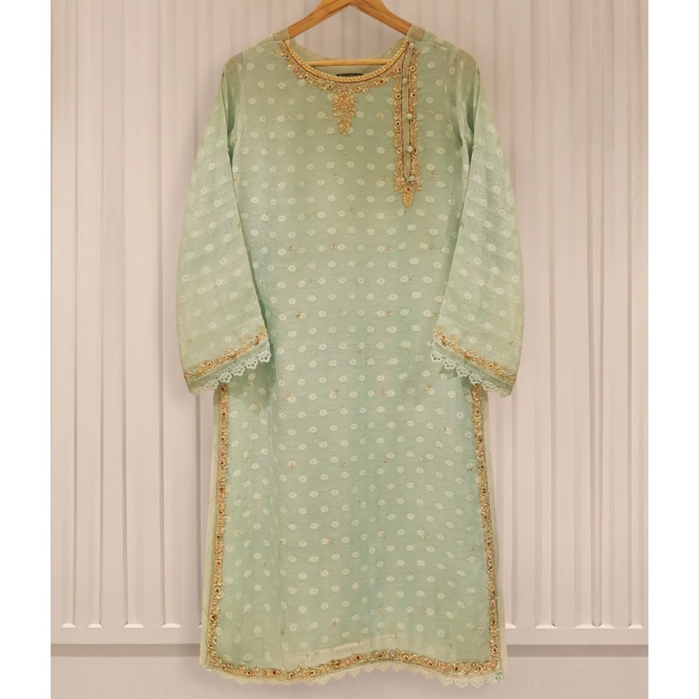 Agha Noor small embroidered Kurta